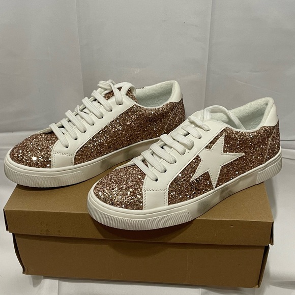 Steve Madden Rose Gold Glitter Low-Top Sneakers with White Accents - Picture 8 of 11